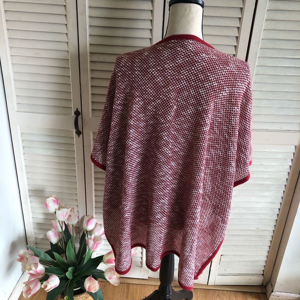 Umgee Red & White Square Open Front Knit Cardigan - image 5